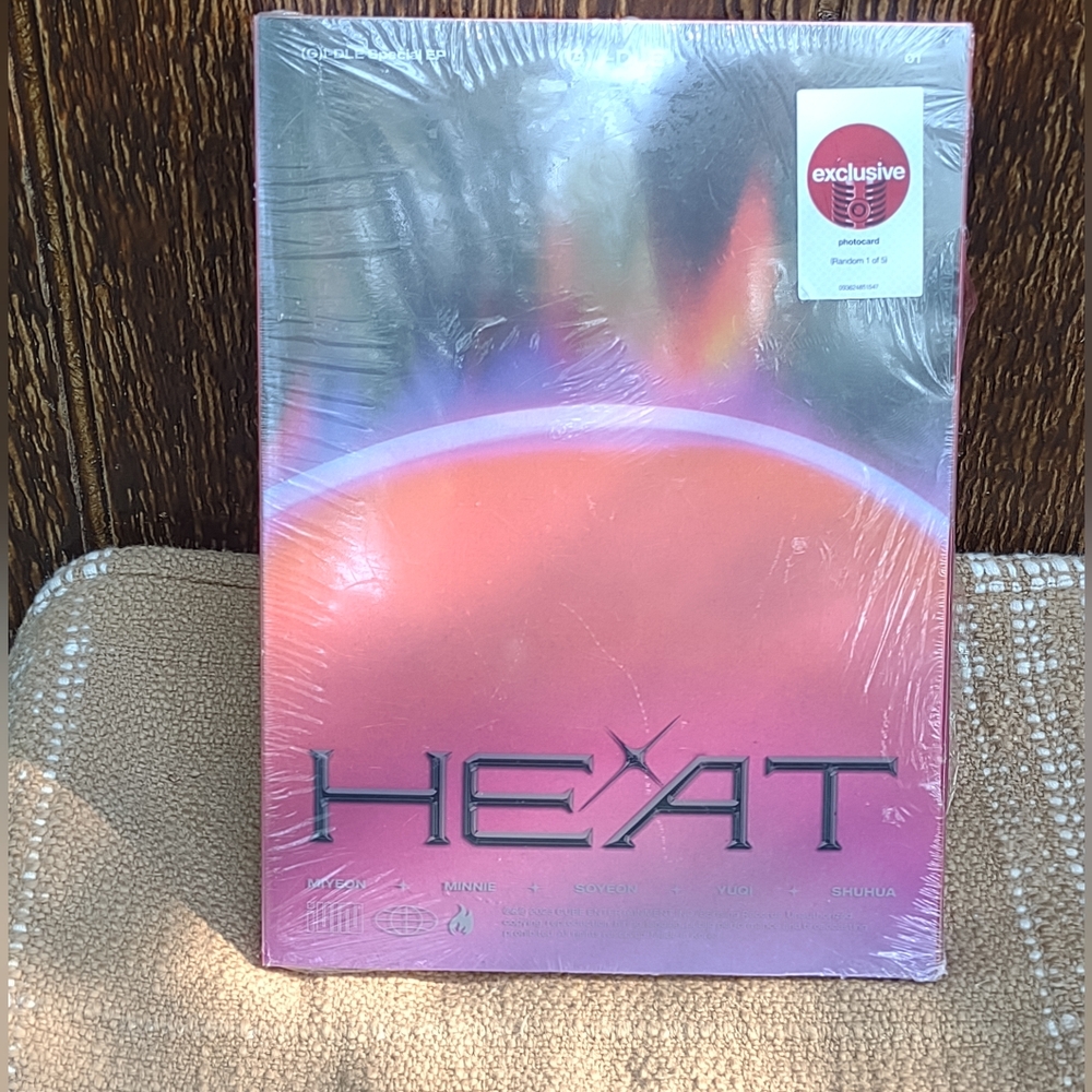 (G)I-DLE - HEAT (Blaze Ver.) CD Target Exclusive